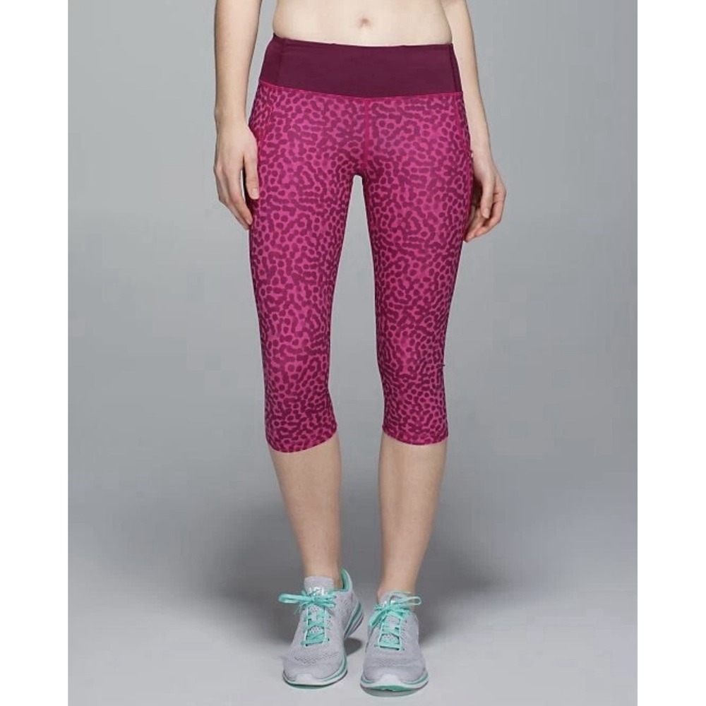 Lululemon Womens Run Top Speed Mid Rise Capri Pink Printed Leggings Size 6